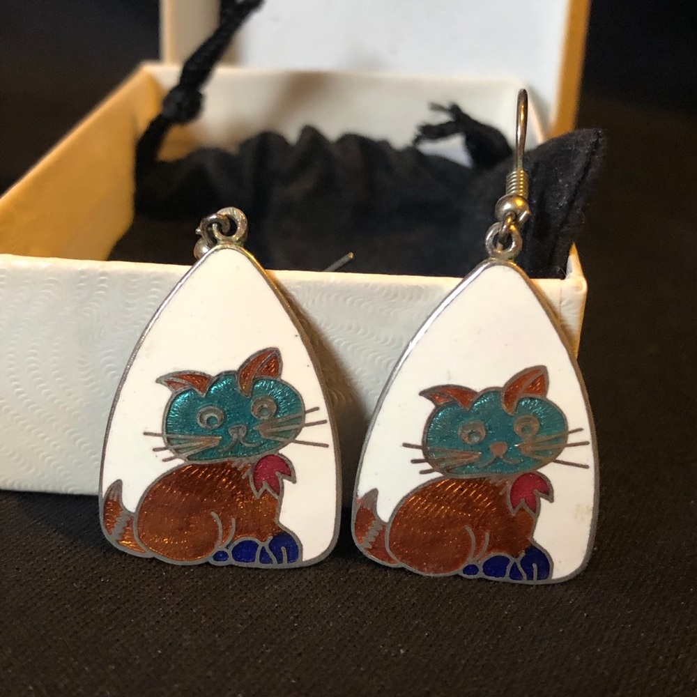 Cat pierced drop earrings cloisonné whimsical - Picture 1 of 6